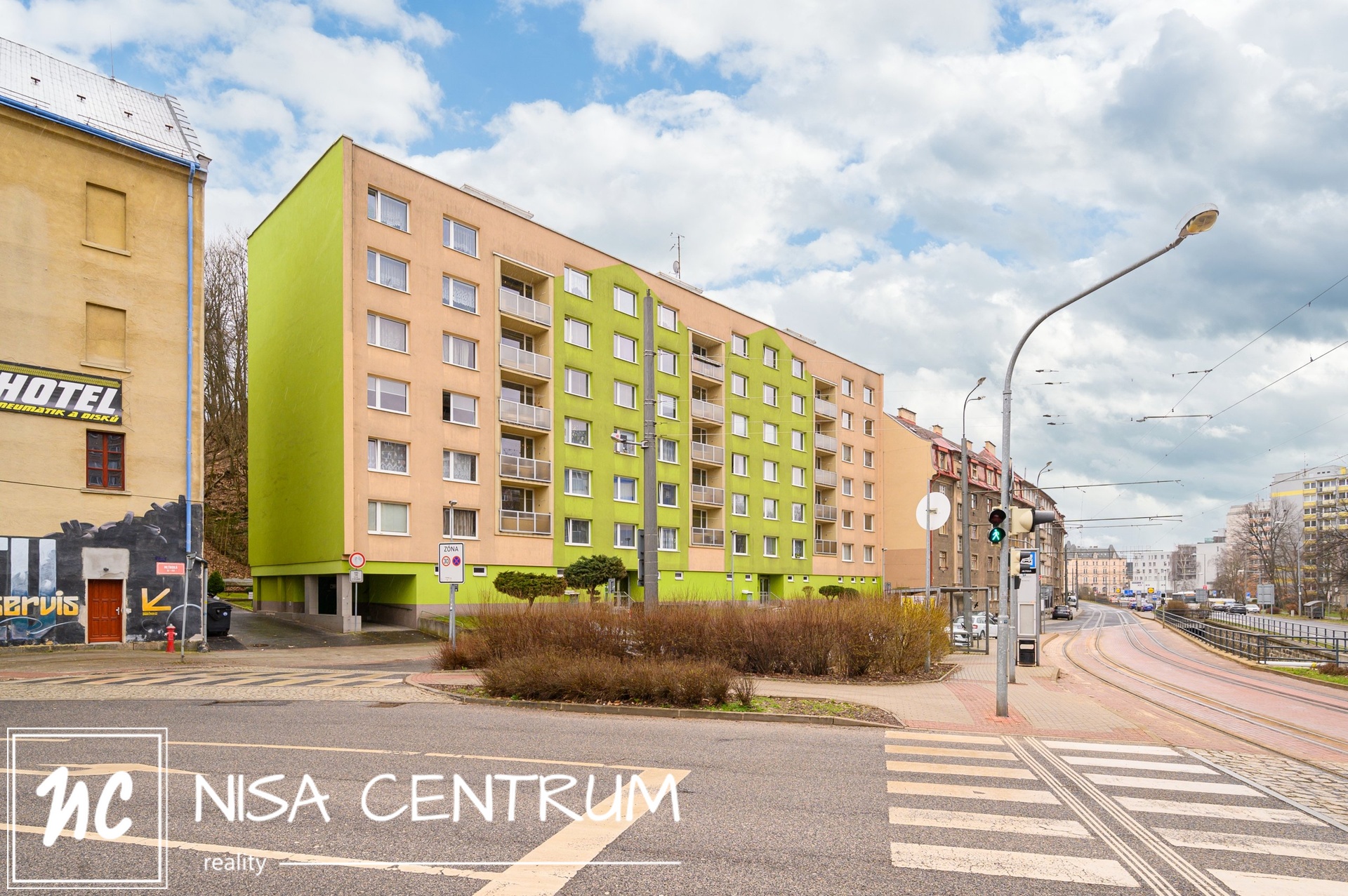 Pronájem bytu 1+1 36 m², Liberec IV-Perštýn